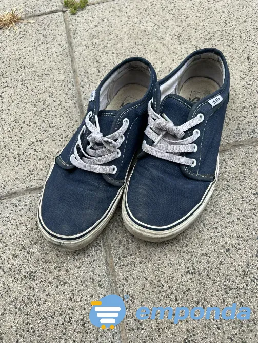 Varias zapatillas Lomas de Zamora - imagen 2