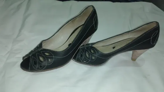 Zapatos de vestir de mujer Maggio y Rosetto Negro San Telmo