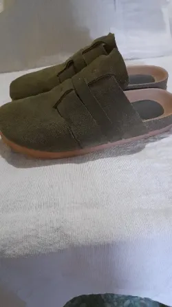 Zuecos de gamuza San Telmo