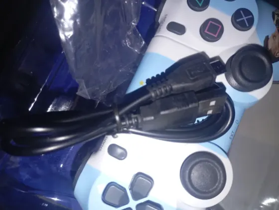 Joystick para ps4 o PC. O celular Palermo