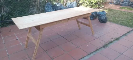 Mesa para quincho grande de pino como nueva Vicente López