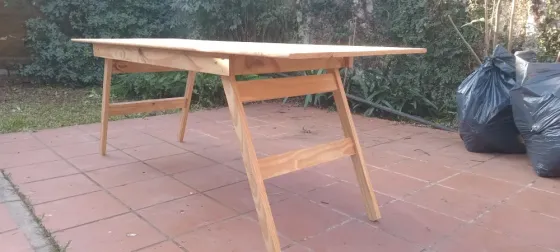 Mesa para quincho grande de pino como nueva Vicente López