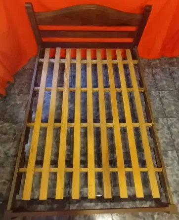 Juego completo de muebles de algarrobo macizo Avellaneda