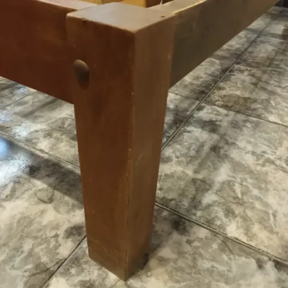 Juego completo de muebles de algarrobo macizo Avellaneda