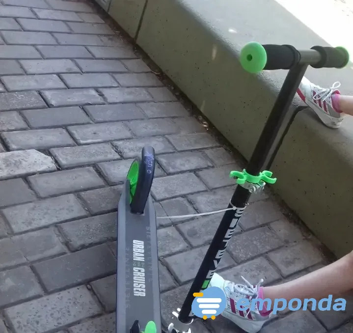 Monopatín Scooter Urban Cruiser Travesia Avellaneda - imagen 2