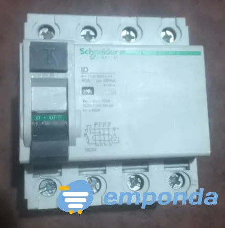 Disyuntor trifasico 40 amp Shcneider sin uso Almirante Brown - imagen 1