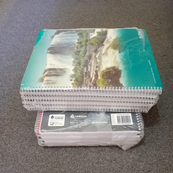 Cuaderno Avon 29, 7 tapa flexible 84 h. CUADRICULADO x 10 un Avellaneda