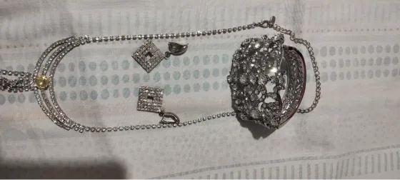 Colgante y aros Villa Ballester