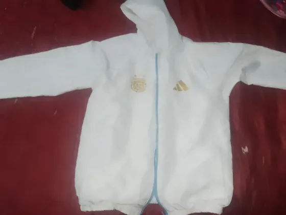 Campera blanca La Rioja