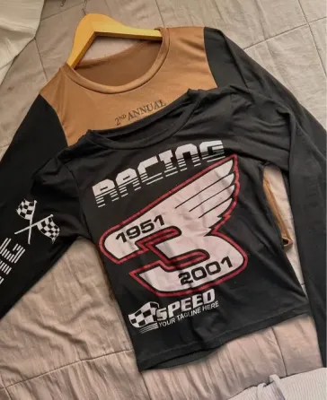 Remera manga larga José C. Paz