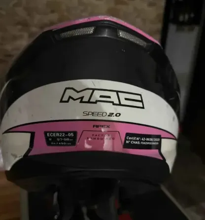 Casco Mac de mujer José C. Paz