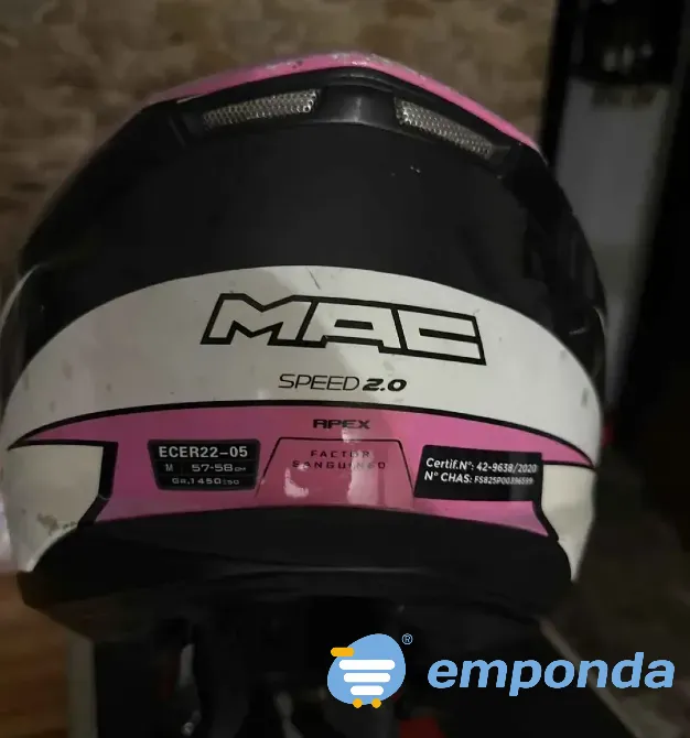Casco Mac de mujer José C. Paz - imagen 3