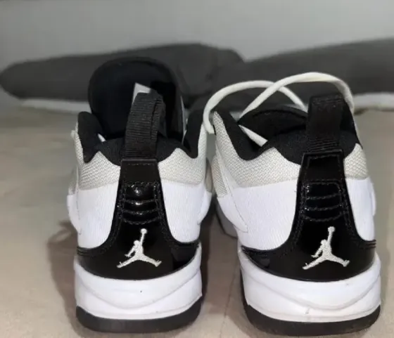 Zapatillas jordan Olivos