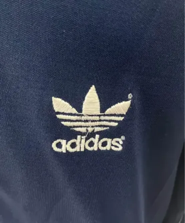 Campera Adidas Olivos