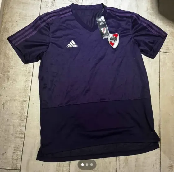 Camiseta de river Olivos