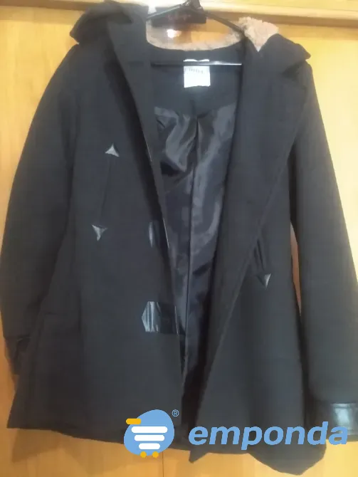 Campera c botones Inédita Villa Luzuriaga - imagen 3