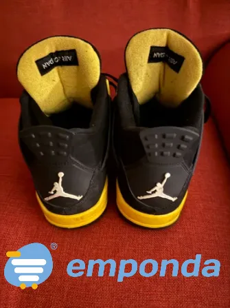 Zapatillas Jordan 4 Thunder Córdoba - imagen 2