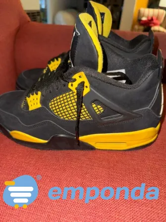 Zapatillas Jordan 4 Thunder Córdoba - imagen 4