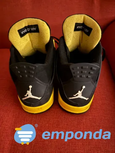 Zapatillas Jordan 4 Thunder Córdoba - imagen 2