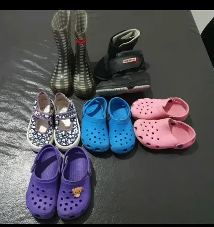 Ojotas de niños Villa Ballester