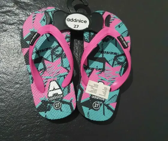 Ojotas de niños Villa Ballester