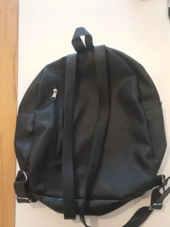 Mochila Simil Cuero Villa Urquiza