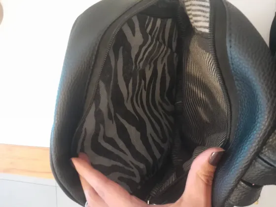 Mochila Simil Cuero Villa Urquiza