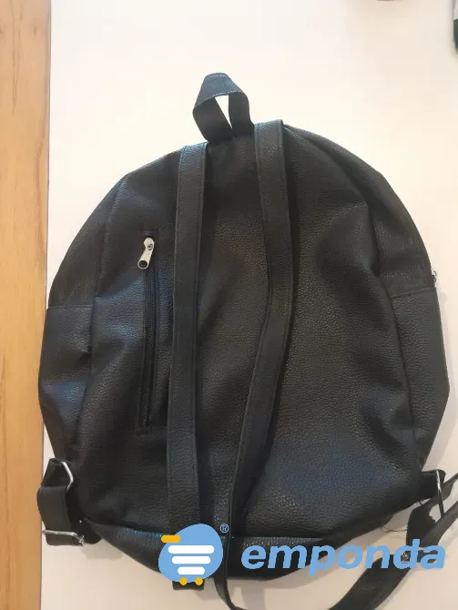 Mochila Simil Cuero Villa Urquiza - imagen 3