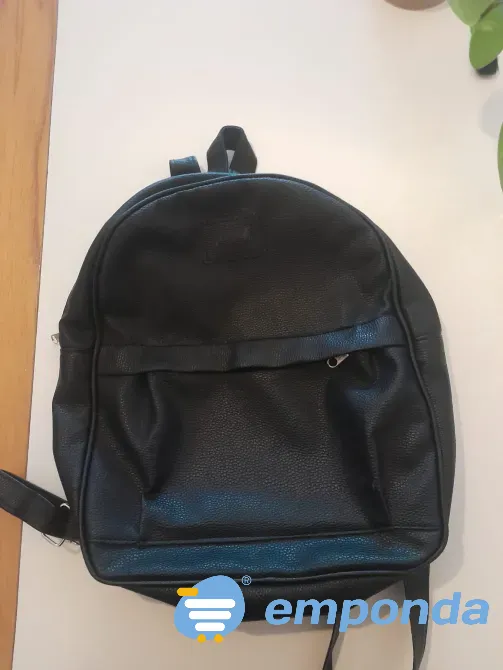 Mochila Simil Cuero Villa Urquiza - imagen 1