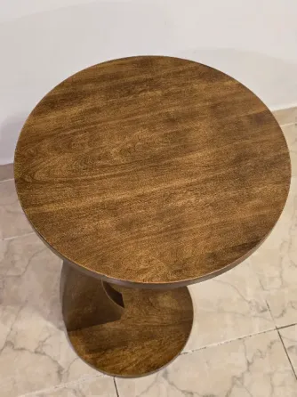 Mesa de apoyo de madera Monserrat