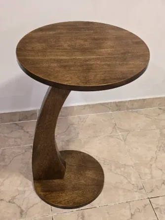 Mesa de apoyo de madera Monserrat