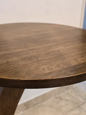 Mesa de apoyo de madera Monserrat