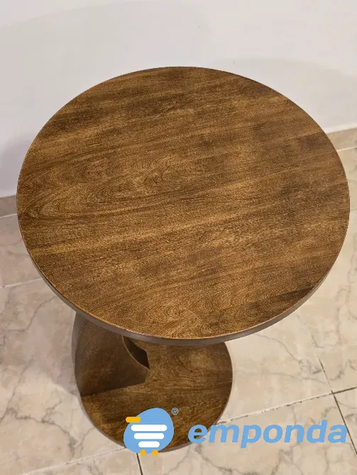 Mesa de apoyo de madera Monserrat - imagen 3