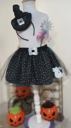 Disfraz pollera tutu Brujita con accesorios Malvinas Argentinas