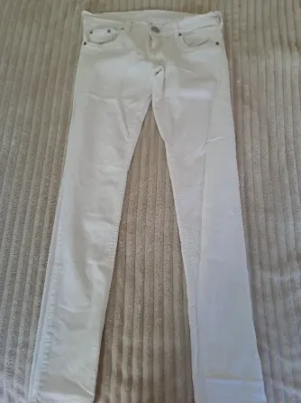 Jeans Ossira blanco Bahía Blanca