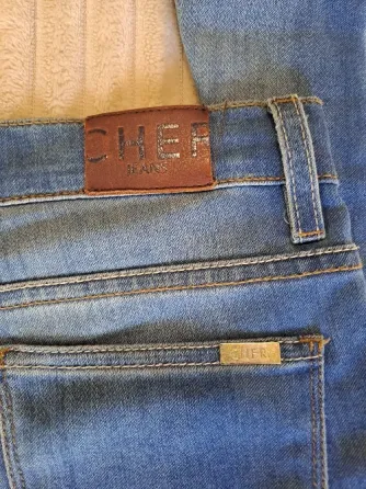 Jeans Cher Bahía Blanca