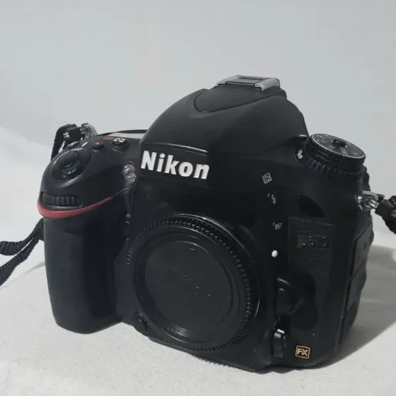 Camara de fotos Nikon D610 exceente estado Caballito