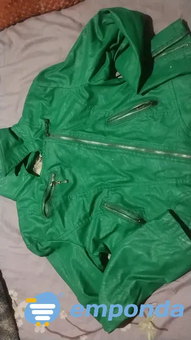 Campera de cuero verde Colegiales - imagen 2