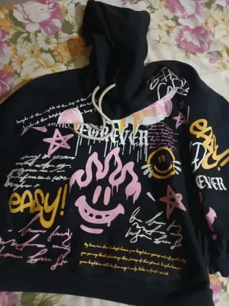 Buzo con capucha modeno Formosa ciudad