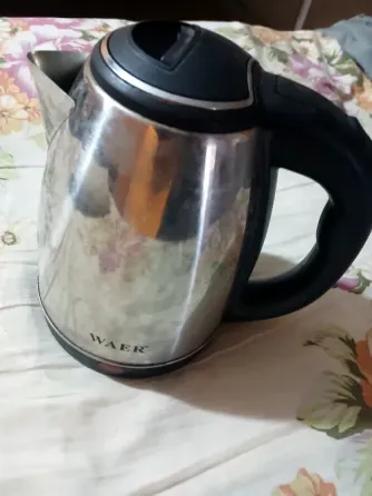 Jarra electrica marca WAER Formosa ciudad