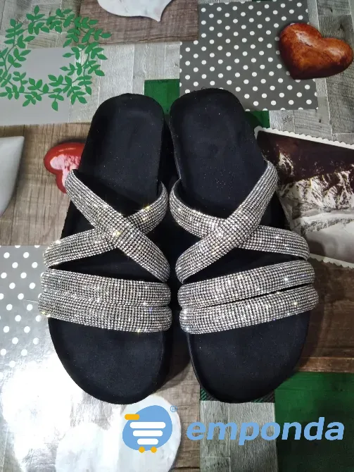 Sandalias importadas brillosas Morón - imagen 2