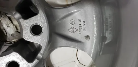 Llanta R15 Renault Laguna Original Tigre