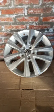 Llanta R15 VW Suran / Fox Original Diamantada Tigre