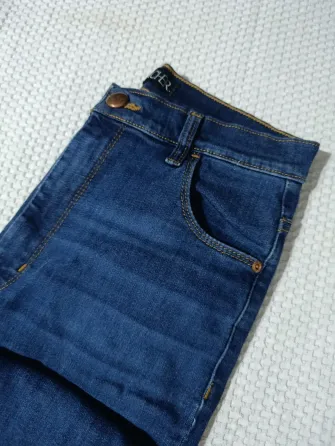 Pantalón maria Cher talle 38/40 Morón