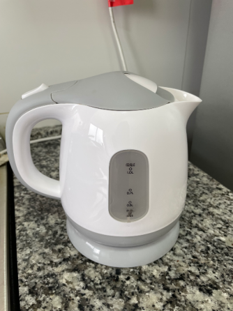 Pava electrónica blanca corte automático To p House 1 L Villa Crespo