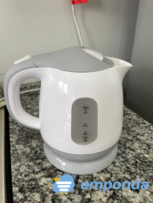 Pava electrónica blanca corte automático To p House 1 L Villa Crespo - imagen 3