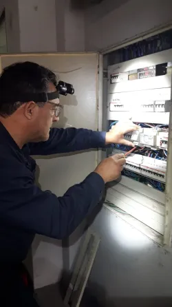 Electricista, colocacion de aire acondicionado Munro