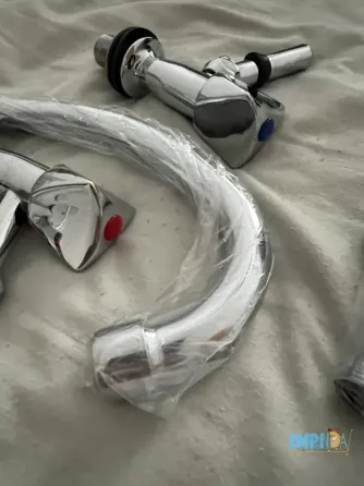 Griferia Canilla Cocina Ext Doble Comando Mesada 2 Agujeros Caballito