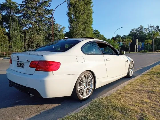BMW 335i Package M modelo 2011 Coupe Mar del Plata