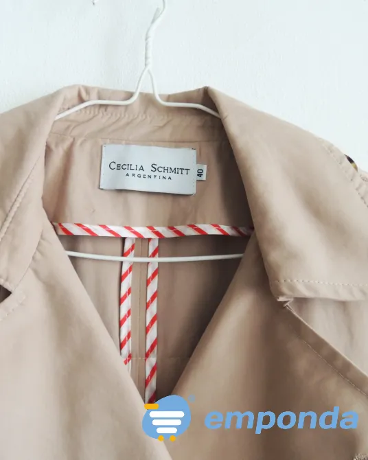 Trench Cecilia Schmitt beige Boedo - imagen 3